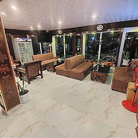 Hotel Triratna
