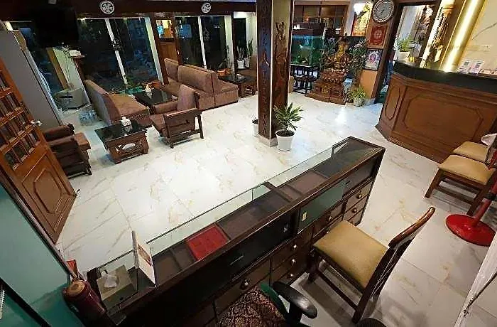 Hotel Triratna