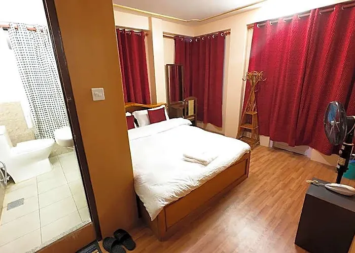 Triratna 2* Kathmandu